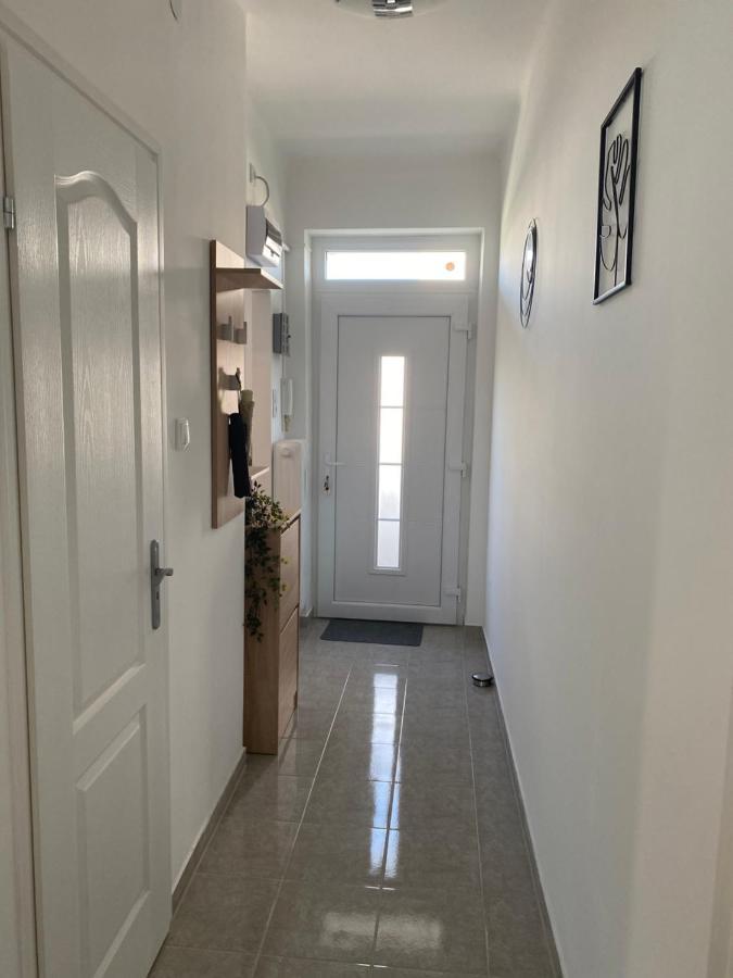 Katica Apartman Győr Esterno foto